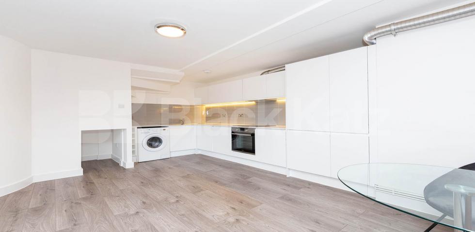 			VIRTUAL TOUR AVAILABLE!, 1 Bedroom, 1 bath, 1 reception Apartment			 Dove Road, CANONBURY-ISLINGTON